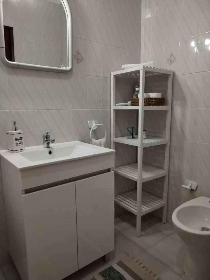 Ip5 Chivas Beach House Ferrel  Buitenkant foto